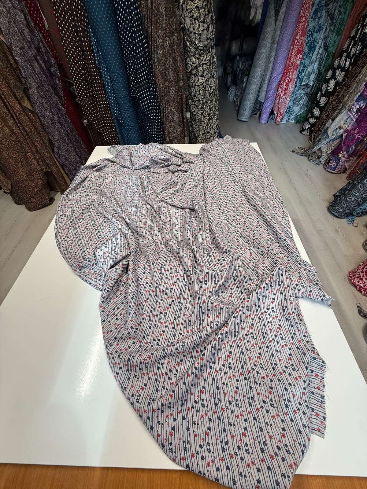 SOFİA KETEN KUMAŞ