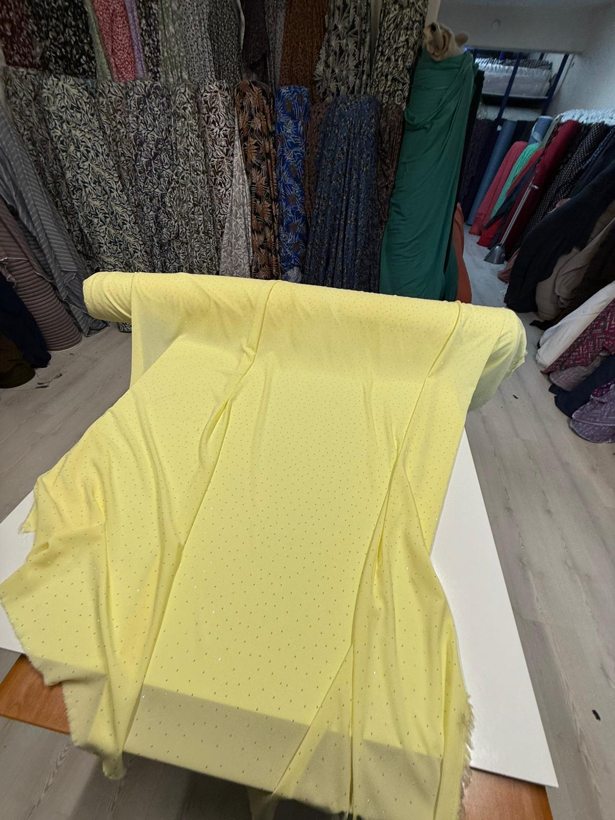 TAŞLI LİKRALI KREP